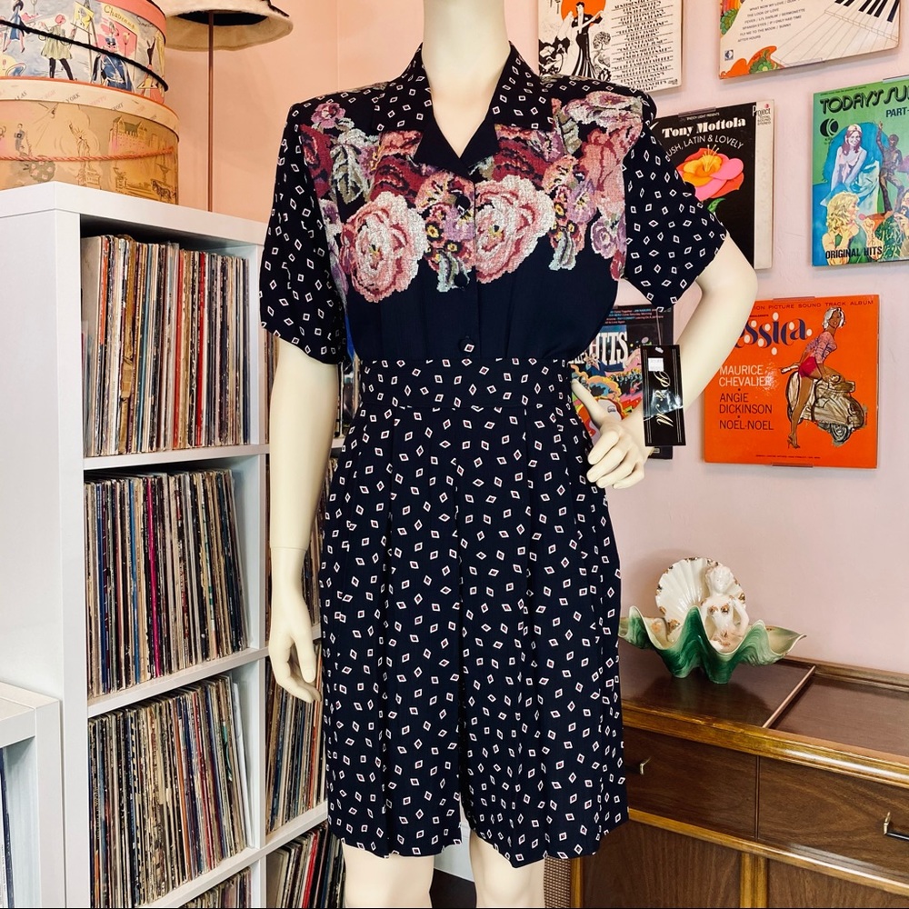 Vintage 80’s Floral Abstract Print Shorts Set